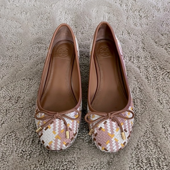 Tory Burch Shoes - Tory Burch Woven flats. Size 6